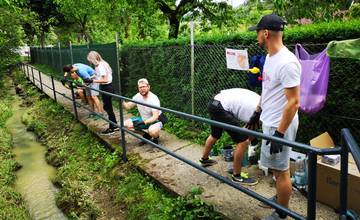 V rámci projektu Naše mesto dobrovoľníci už jedenástykrát skrášľovali Žilinu a okolie 