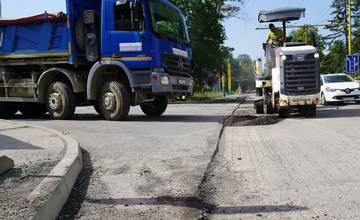 Do konca októbra plánujú v Žiline vyasfaltovať 35-tisíc metrov štvorcových ciest, chodníkov a detských ihrísk