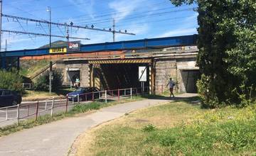 Rekonštrukcia železničného uzla Žilina: Kysuckú ulicu nezatvoria, kým nebude vybudovaný podchod pre peších
