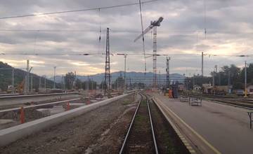 VIDEO: Aktuálne zábery z prebiehajúcej modernizácie železničného uzla Žilina od Strečna až po Strážov
