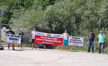 Protest dodávateľov z tunela Višňové práve začal: Aj my máme rodiny, dajte nám naše ťažko vyrobené peniaze!