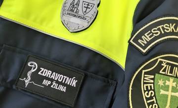 Na čerpacej stanici v Žiline bojovali o záchranu života náhodní okoloidúci aj príslušníci Mestskej polície