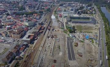 VIDEO: Modernizácia železničného uzla Žilina napreduje, okrem tratí pribúdajú nové podchody aj mosty