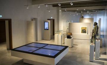 V novej smart expozícii Kysuckého múzea si návštevník môže vyhľadať svojich predkov či legionárov