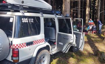 Horskí záchranári ošetrovali 65-ročnú hubárku, ktorá sa zranila pri páde v lese blízko Martina