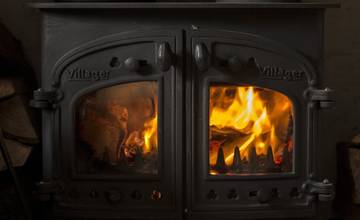 Opatrnosť pri vykurovaní predchádza zbytočným stratám životov. Až 40 % požiarov vzniklo z nedbalosti dospelých