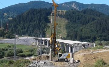 Občianski aktivisti majú výhrady k výstavbe diaľničného tunela Korbeľka, mohol by ohroziť zásoby vody