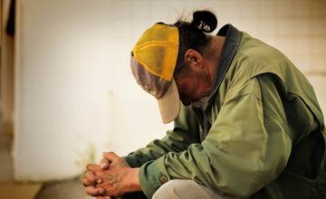 Zákazníci Tesca majú dnes poslednú možnosť prispieť do potravinovej zbierky pre ľudí v núdzi