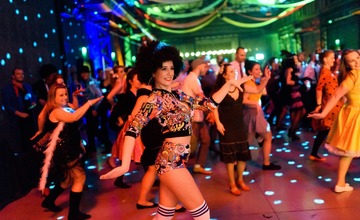 Obľúbený RETRO PLES opäť v žilinskom Event House už 18. februára