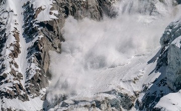 V horách Žilinského kraja dnes platí 3. stupeň lavínovej hrozby, dôvodom je nový sneh