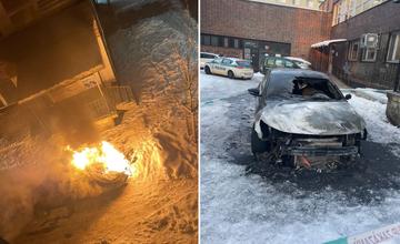 Požiar auta na Lichardovej ulici v Žiline: Neznámy páchateľ ho polial horľavinou a úmyselne podpálil