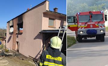 V kuchyni rodinného domu pri Turčianskych Tepliciach vypukol požiar, zasahujú hasiči z dvoch staníc