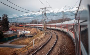 Dopravcovia žiadajú okamžitú opravu železničnej infraštruktúry, reagujú tak na vykoľajenie vlaku v Žiline
