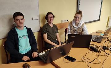 Gymnazisti z Bytče zvíťazili v celoslovenskej súťaži v štatistike, analyzovali dôsledky pandémie koronavírusu