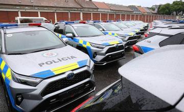 Obnova vozového parku Policajného zboru pokračuje, Žilina dostala ďalších 10 vozidiel