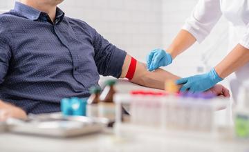 Ružomberská nemocnica má urgentný nedostatok krvi, o pomoc prosí najmä ľudí s krvnou skupinou 0-