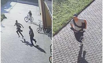 VIDEO: Pred ZŠ v Tepličke nad Váhom vyrušili zlodeja pri krádeži bicykla. Chytiť sa ho však nepodarilo