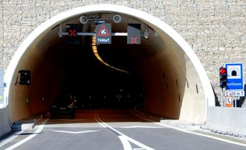 Diaľničné tunely na Kysuciach budú mimoriadne uzavreté. Dôvodom je servisná údržba