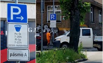 V Žiline začali inštalovať nové značenie parkovania dva týždne po zmene zón a doby plateného státia