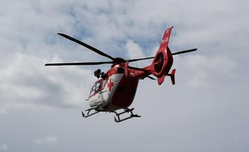 Leteckí záchranári zo Žiliny zasahovali v obľúbenej lokalite na Považí, turista padal takmer 15 metrov
