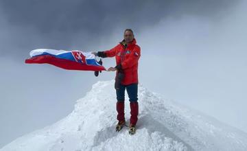 FOTO: Policajtov z Liptova deň pred výstupom na Ararat zastihla silná snehová búrka s bleskami