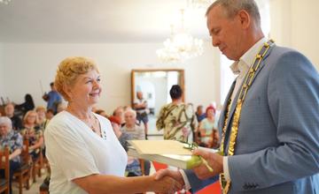 FOTO: Žilinskí seniori spoločne oslávili okrúhle narodeniny. Ďalšiu slávnosť jubilantov chystá mesto čoskoro