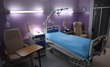 FOTO: Pavilón Liečebne dlhodobo chorých v Žiline potrápili pandemické časy. Teraz žiari novotou