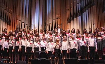 Detský a dievčenský spevácky zbor Slovenského rozhlasu odohrá záverečný koncert Hudobného leta