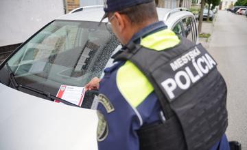 Mesto Žilina vybuduje nové parkovacie miesta. Na Hájiku pribudnú tento rok, ostatné sídliská si ešte počkajú