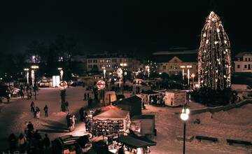 V Žiline budú tento rok dva vianočné trhy. Na Hlinkovo námestie privezú aj vyhliadkové koleso