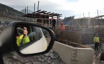 VIDEO: Významný posun na stavbe tunela Čebrať. Po roku od prerazenia rúr dokončili sekundárne ostenie