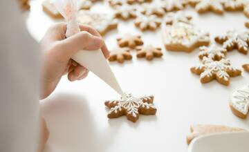 Medovníčky z kysuckej obce potešia na Štedrý deň pacientov a personál nemocnice v Čadci