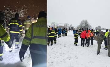 FOTO: V snehovej chumelici pri Žiline do noci pátrali po nezvestných osobách. Záchranné zložky si precvičili koordináciu