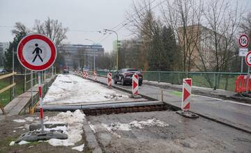 Rekonštrukcia mostov na sídlisku Vlčince bola prerušená, práce opäť začnú od apríla 2024