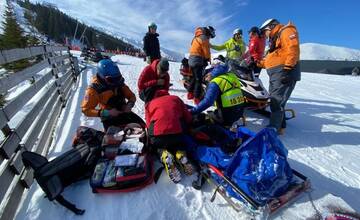 Na Chopku sa včera zranilo 44 lyžiarov. Dôvodom vážnych úrazov boli najmä vzájomné zrážky