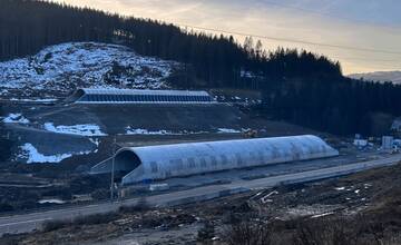 FOTO: Výstavba ekoduktu vo Svrčinovci má byť hotová o pár mesiacov, doplácať budeme z vlastného rozpočtu