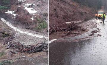 Na horský priechod medzi Žilinským a Banskobystrickým krajom sa zosunul svah, doprava je obmedzená