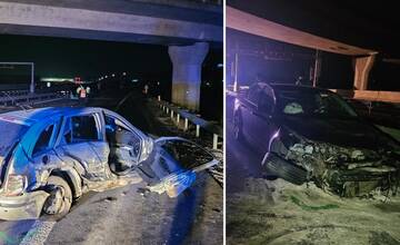 FOTO: Na križovatke diaľnic pri Žiline sa stala vážna nehoda, dve osoby odviezla záchranka