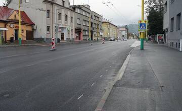 Chodník v centre Žiliny na tri mesiace uzatvoria. Chodci budú využívať obchádzku