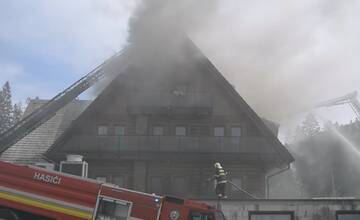 VIDEO: Hasiči zverejnili zábery z hasenia požiaru hotela Marlene v Oščadnici