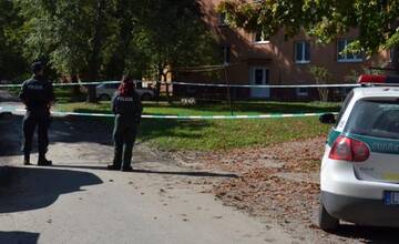 Hrôza na Kysuciach. Vedľa cesty našli ležať nehybné telo muža, pomôcť mu už nedokázali