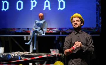 Na hrad Strečno mieri nevšedná výstava: D1/Mýtus o diaľnici