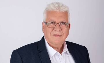 Z napadnutia poslanca Ľuptáka je obvinený 36-ročný muž. Vyšetrovateľ žiada väzbu