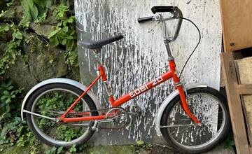 Dôchodkyni na Kysuciach ukradli 40-ročný bicykel SOBI 20. Zlodeji ho zobrali priamo z dvora