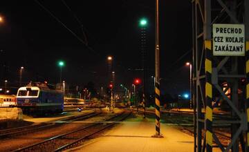 Po zrážke s vlakom prišla o život osoba pri Ružomberku. Hlavný ťah bol neprejazdný dve hodiny