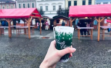 Vianočné trhy v Žiline začali. Pozrite si ceny punču, cigánskej a iných dobrôt