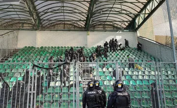 Žilina aj Ružomberok sa dnes zaplnia policajtami. Dôvodom sú veľké futbalové zápasy