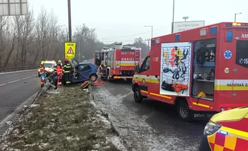 FOTO: Pri tragickej nehode za Žilinou vyhasol život 47-ročnej ženy. Vodičku previezli do nemocnice