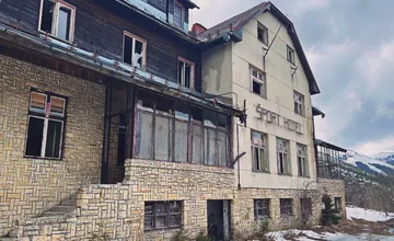 FOTO: Z mafiánskeho brlohu je dnes už len ruina. Športhotel Čertovica mali v rukách aj černákovci
