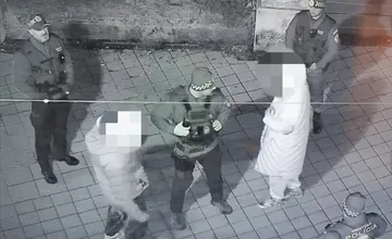 Odhalil podozrivých kontrast na kamerách? Na Tmavých schodoch v Ružomberku požívali bielu látku